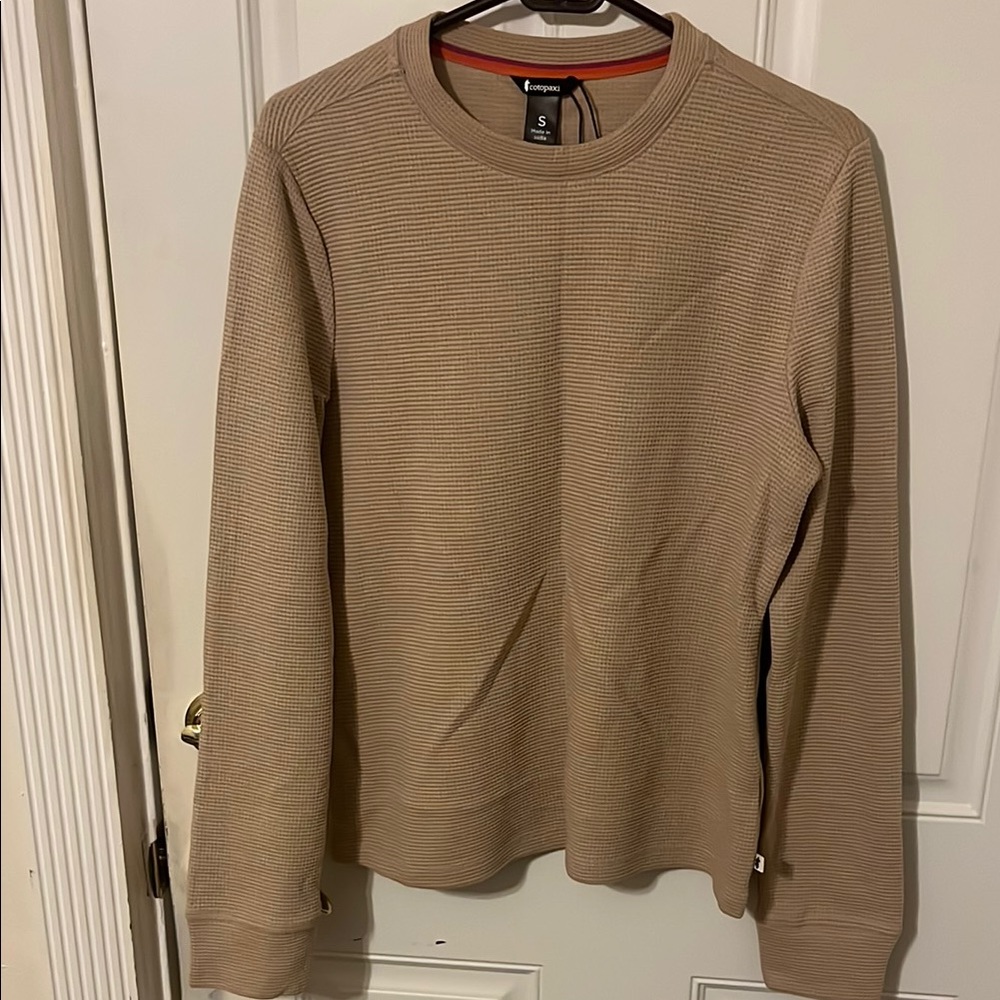 Cotopaxi
Tan Long-Sleeve Sweater
Small
Never worn new